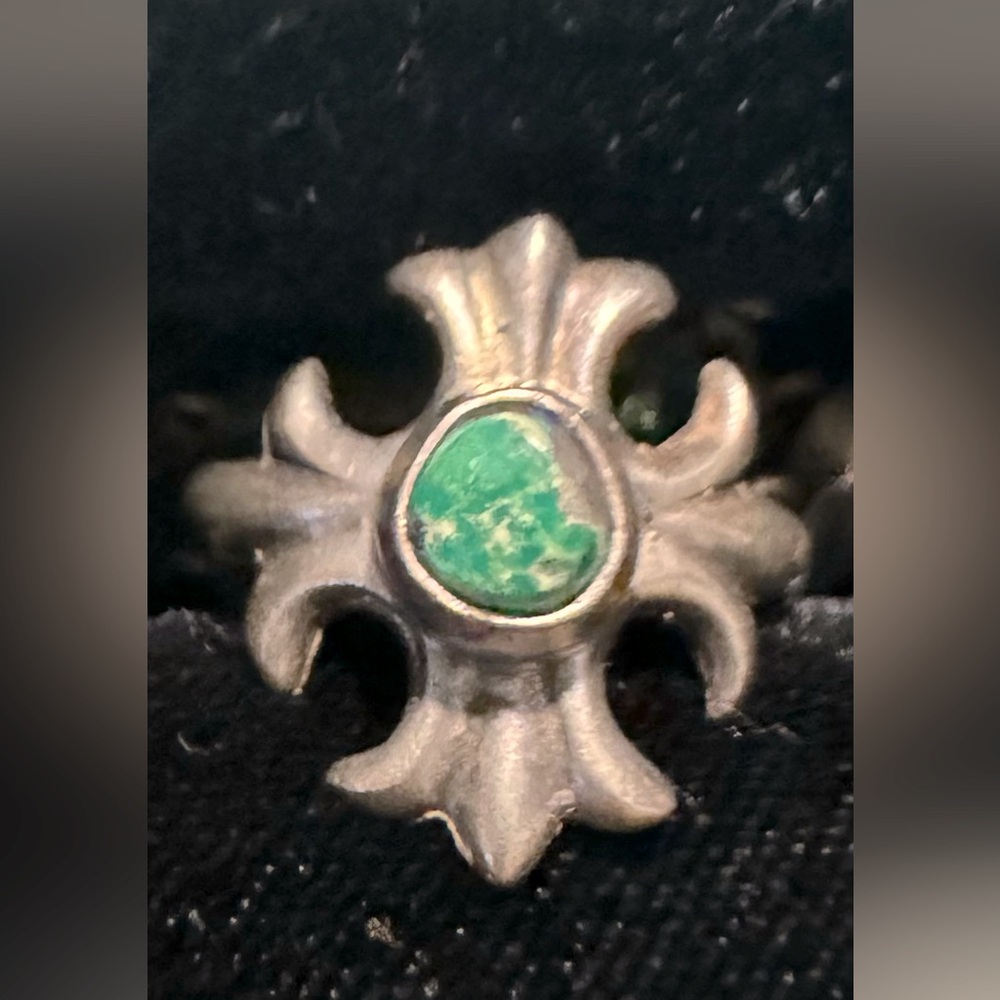 Silver turquoise ring